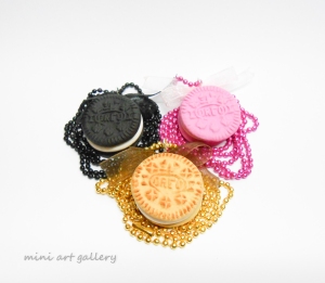 Oreo necklace - pink black dough / cookie biscuit miniature food jewelry / mini food necklace / handmade polymer clay / ball chain