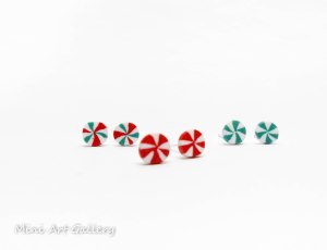 Peppermint studs post earrings / Christmas candy jewelry green red Xmas / polymer clay handmade miniature food / kawaii foodie / geometrical